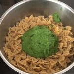 Pasta e pesto di bietole da mantecare nella padella