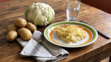 Piatto di pasticcio di cavolfiori cotto