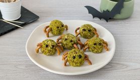 piatto con ragni di formaggio