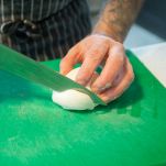 affettare mozzarella