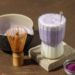 bicchiere con ube latte
