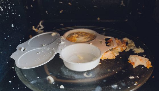 Uovo esploso nel microonde