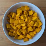 zucca pulita a cubetti