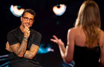 Fabrizio Corona, a Belve il tranello non è nell'intervista: lo scivolone del «Dio immortale»