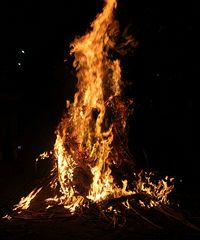 U marauasce, fuochi per San Giuseppe - Piazza Nicola Crapsi, Santa Croce di Magliano (CB) - Edizione 2025 I "marauasce", sono i fuochi in onore di San Giuseppe che si accendono la sera del 19 marzo. In tutti i quartieri, nei giorni precedenti...