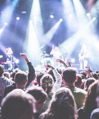 Irama torna con un nuovo tour a Codroipo - Stradone Manin, Codroipo (UD) - Irama Live 2025 Irama si conferma come uno degli artisti di maggior successo nell'attuale panorama musicale italiano. Con le sue hit, ha infatti già c...