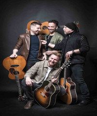 40 fingers: il quartetto di chitarristi che sta conquistando il mondo arriva a Udine