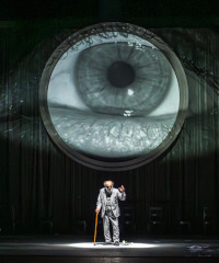 Alessandro Haber in scena con