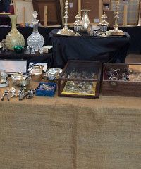 Mercatino dell'antiquariato e dell'usato - Via per Stellata, Bondeno (FE) - All'ombra della Rocca Possente di Stellata Mostra Scambio dell'antiquariato e dell'usato, collezionismo e curiosità che si svolge la seconda domenica...