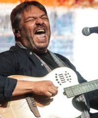 Massimo Coppola & Band in scena con “Bring on the night - A tribute to Sting & Police” - Strada Santa Maddalena 7, Porto Mantovano (MN) - In scena a Villa Schiarino di Porto Mantovano Il progetto "Bring on the night", rivisitazione in chiave jazz-funk del repertorio di Sting & Police, na...