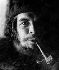 A Bologna una mostra racconta la figura di Che Guevara - Via dell' Archiginnasio 2, Bologna (BO) - Che Guevara tú y todos Un viaggio immersivo nella vita di una delle icone più leggendarie della storia moderna. Il Museo Civico Archeologico di Bologn...