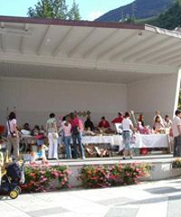 Mercatino delle pulci - Via Madonna del Suffragio 5, Lana (BZ) - Appuntamento a Lana Appuntamento in Via Land con il mercatino delle pulci.