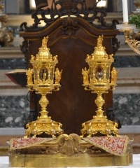 Ostensione Sacri Vasi in Sant'Andrea, una giornata di spiritualità