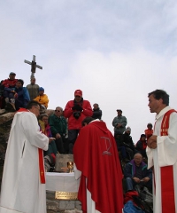 Processione a Punta Chaligne 2024, si rinnova la tradizione secolare