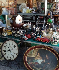 Antiquari in piazza a San Polo D'Enza, torna il mercatino dell'antiquariato