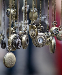 Mercatini in Piazza San Nazaro in Brolo - Piazza San Nazaro in Brolo 7, Milano (MI) - Vintage, artigianato e ingegno creativo Nel cuore della vecchia Milano, due mercoledì al mese, sul corso di Porta Romana si affacciano le bancarelle d...