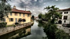 Dieci anni dalla morte di Alda Merini. Milano le dedica il ponte sul  Naviglio