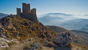 Rocca Calascio: il castello più elevato d'Italia