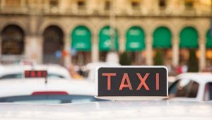 Taxi, rivolta anti-Uber: ecco cosa succede nelle città