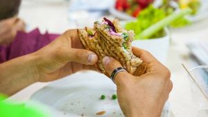 Qualche morso al panino Bread Religion