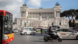 Come sopravvivere al traffico di Roma