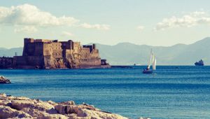 Indipendent contro il Sun: "non c’è mai stato momento migliore per visitare Napoli"