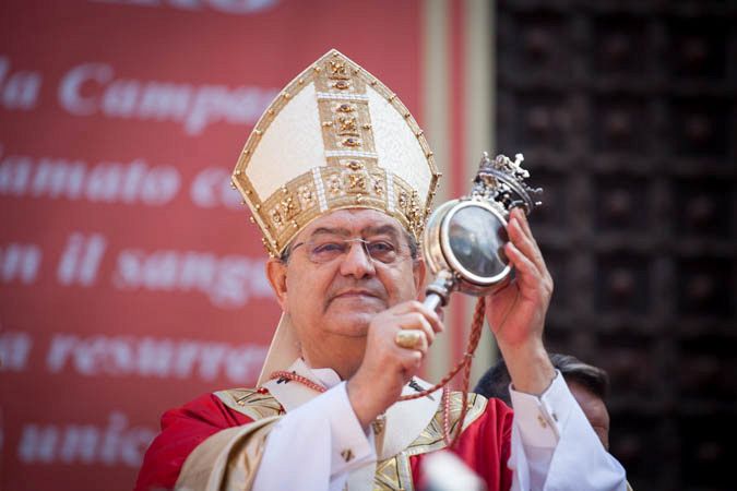 Il sangue di San Gennaro si è sciolto, Napoli festeggia il miracolo