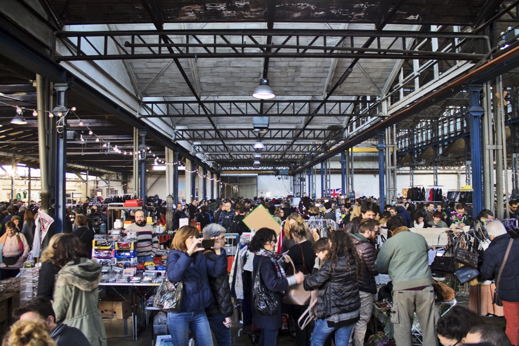 East Market (lancio)