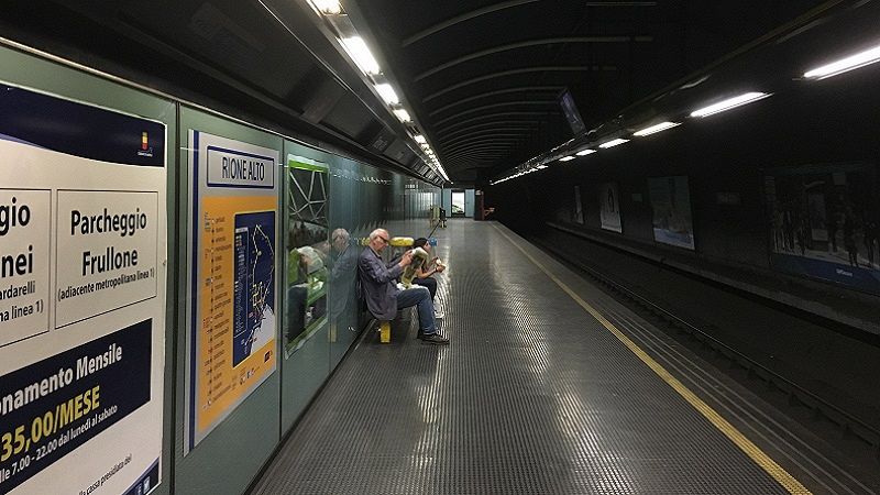 Metropolitana Napoli
