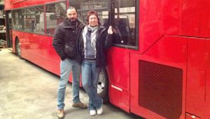 Dennis, il bus inglese diventa libreria itinerante
