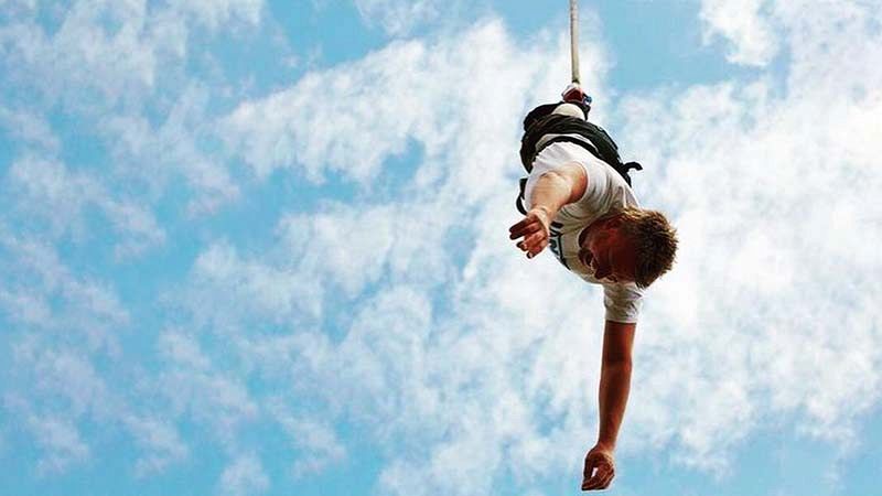 In estate a Bergamo Parco Avventura Torre Boldone e Top Tower, la torre adrenalinica unica in Italia