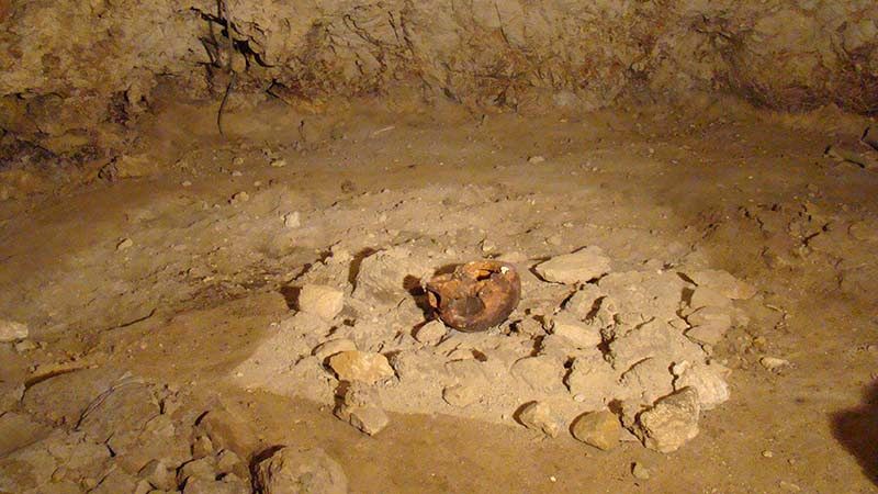 In viaggio nella preistoria: riapre ai visitatori la grotta dell'uomo di Neanderthal