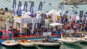 Salone nautico genova  esterni