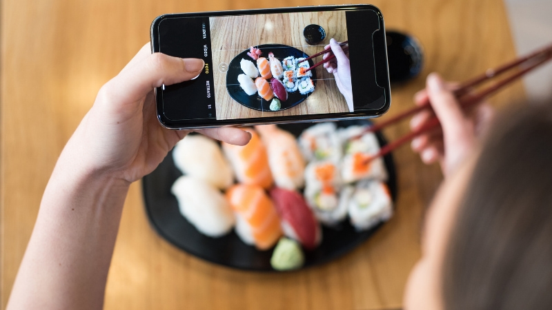 Sushi gratis a Milano in base ai follower su Instagram