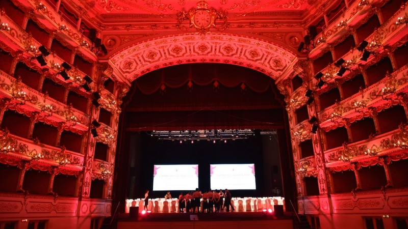 teatro valli lambrusco awards reggio emilia