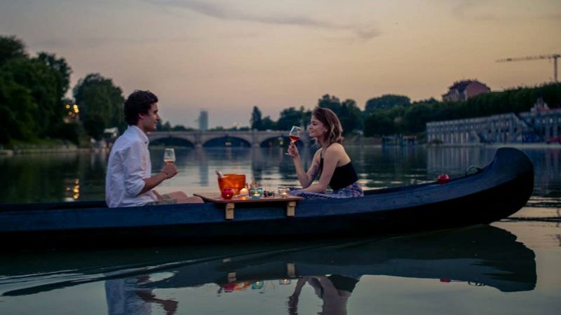 Torino: l'aperitivo ora è in canoa