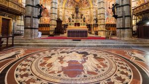 Il magnifico pavimento del Duomo di Siena torna visibile