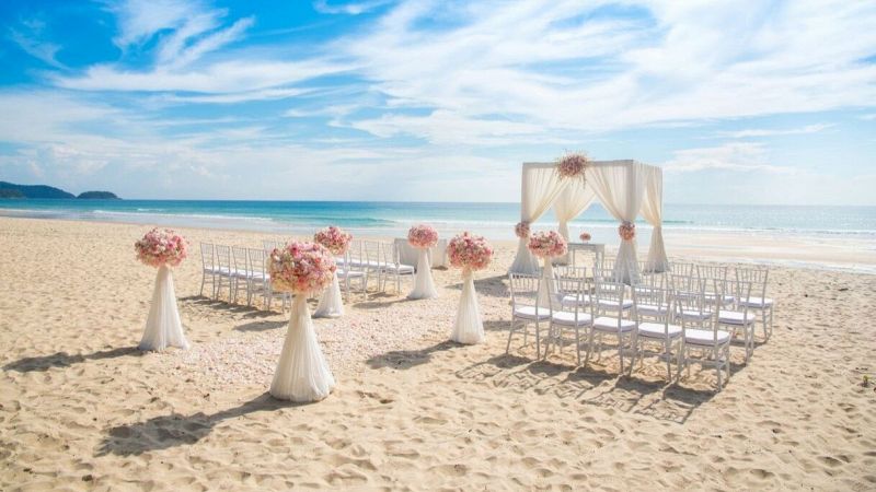 A Ostia apre la Spiaggia degli Sposi: matrimoni sul mare a Roma