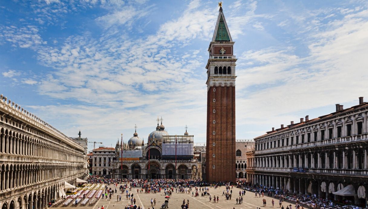Venezia, via libera al ticket d'ingresso per i turisti: tariffe