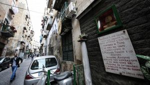 Napoli, la casa di Totò cade a pezzi