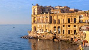 Dimore storiche in Campania: ville e castelli a Napoli e dintorni