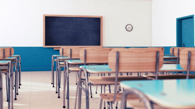 Coronavirus, lezioni virtuali al via nelle scuole della Lombardia
