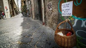 Coronavirus, a Napoli il panaro diventa solidale