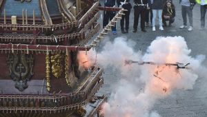 Coronavirus, a Firenze annullato lo scoppio del carro a Pasqua