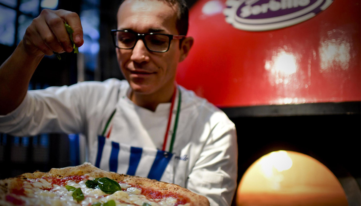 Gino Sorbillo, nuova pizzeria a Roma: pizze gratis per tutti