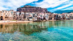 Coronavirus, stop all'apertura della stagione balneare in Sicilia