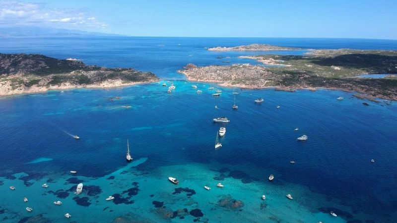 Budelli, blindata la spiaggia del Cavaliere: "Rischia di sparire"