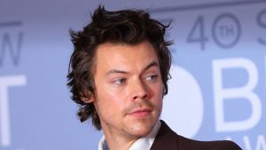 Harry Styles in Italia: il cantante ospite dello chef Bottura
