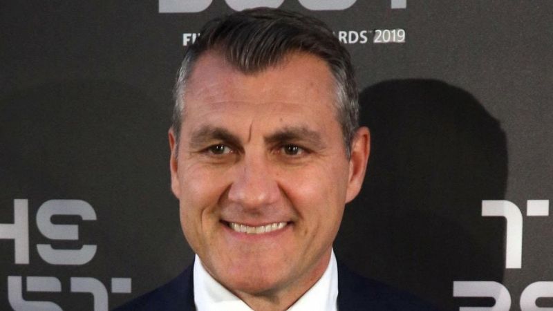 Bobo Vieri lancia la sua birra: ecco la Bombeer