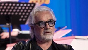 Briatore, Billionaire chiuso: nuovo attacco social al sindaco